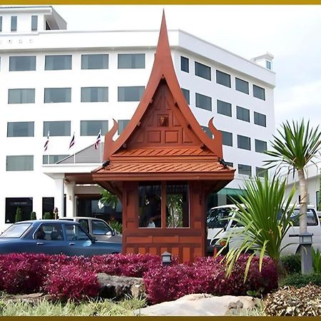 Sri U-Thong Grand Hotel Suphanburi Esterno foto