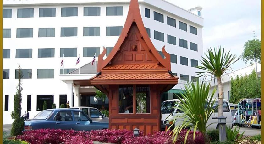 Sri U-Thong Grand Hotel Suphanburi Esterno foto