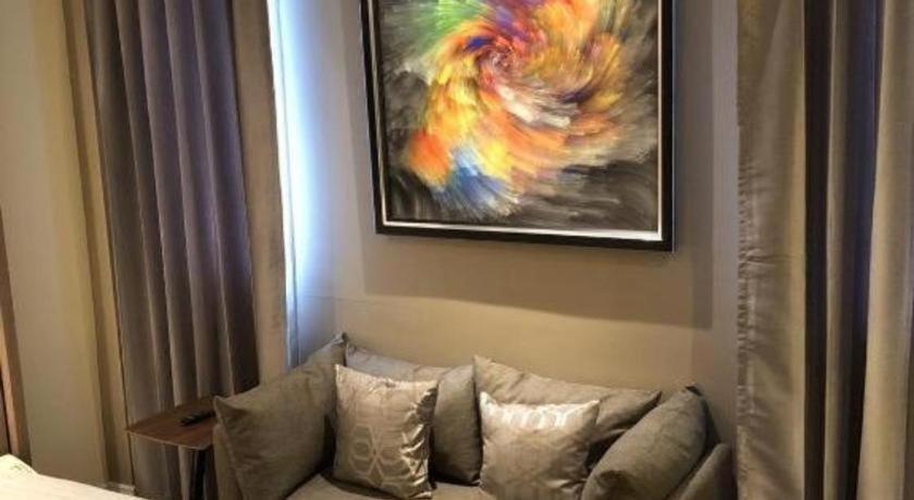 Sri U-Thong Grand Hotel Suphanburi Esterno foto